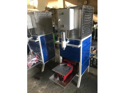 Manual Liquid Filling Machine