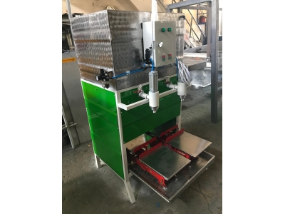 Manual Liquid Filling Machine